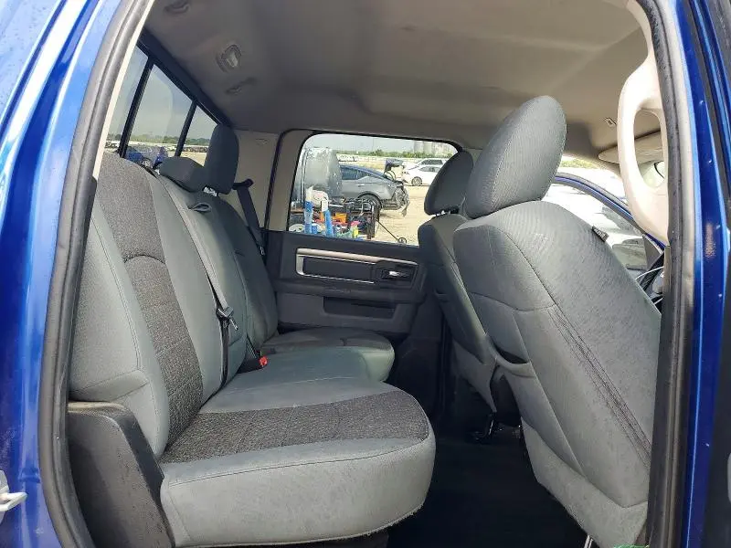 2017 RAM 1500 SLT  