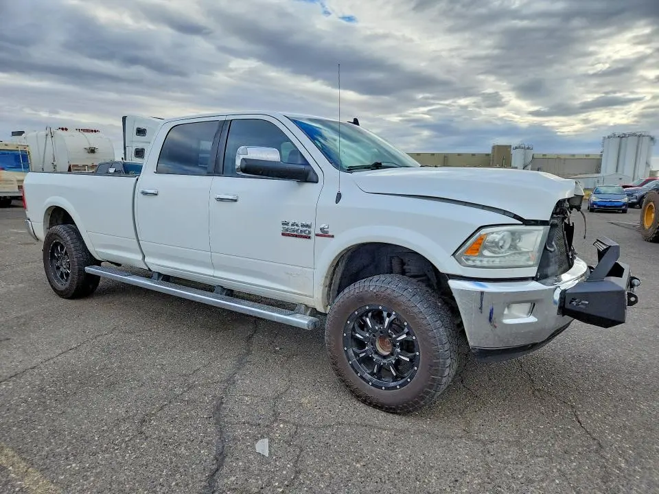 2014 RAM 3500 LARAMIE  