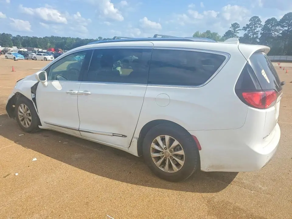2019 CHRYSLER PACIFICA TOURING L  