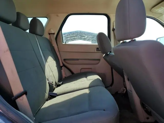 2011 FORD ESCAPE XLS  
