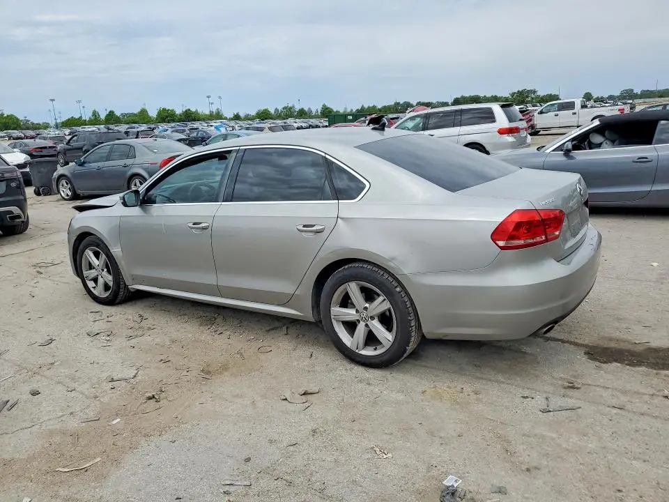 2014 VOLKSWAGEN PASSAT SE  