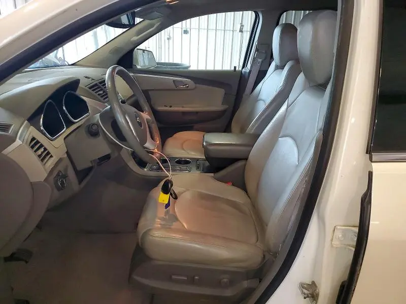 2012 CHEVROLET TRAVERSE LT  