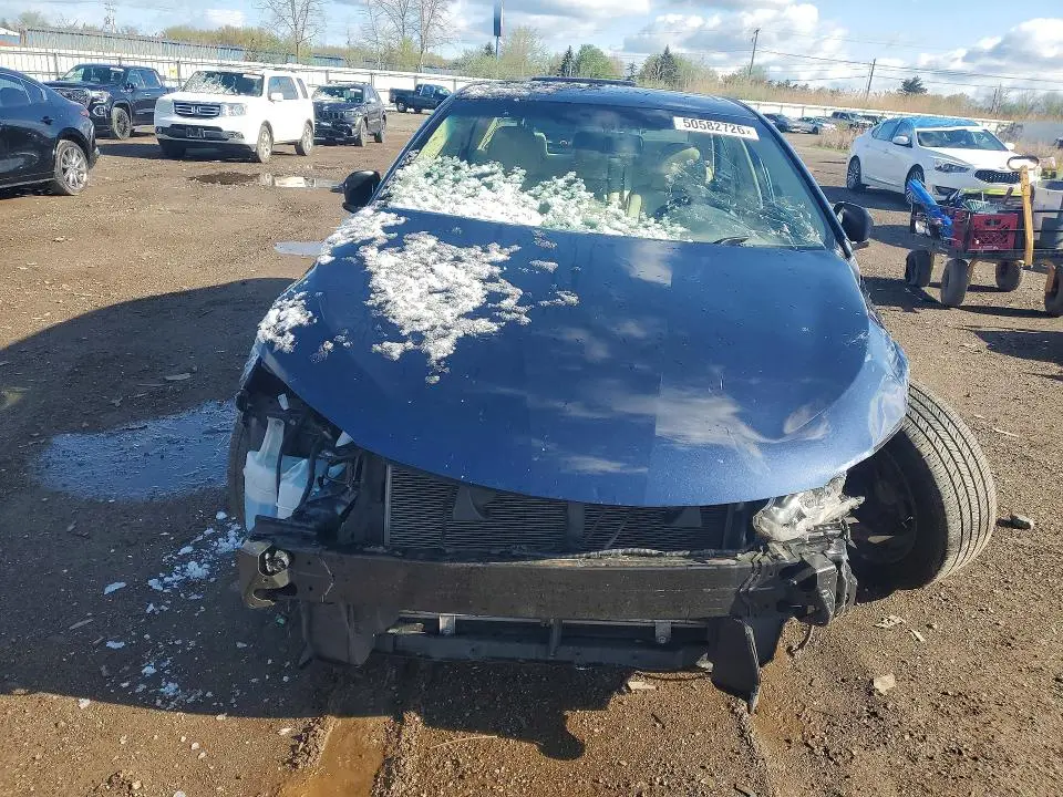 2016 TOYOTA CAMRY XLE  