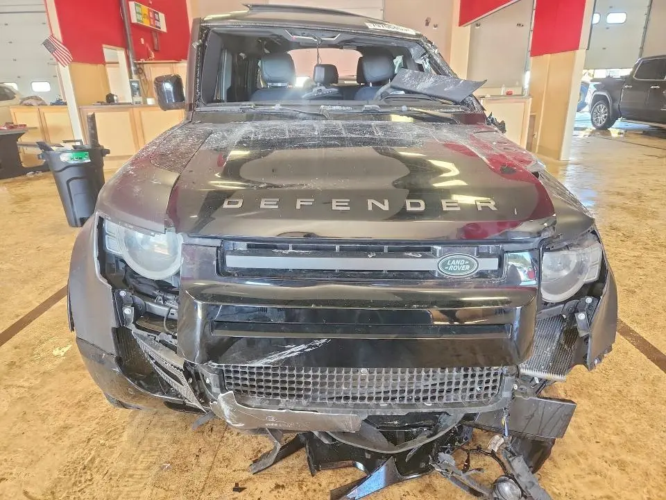 2023 LAND ROVER DEFENDER 110  