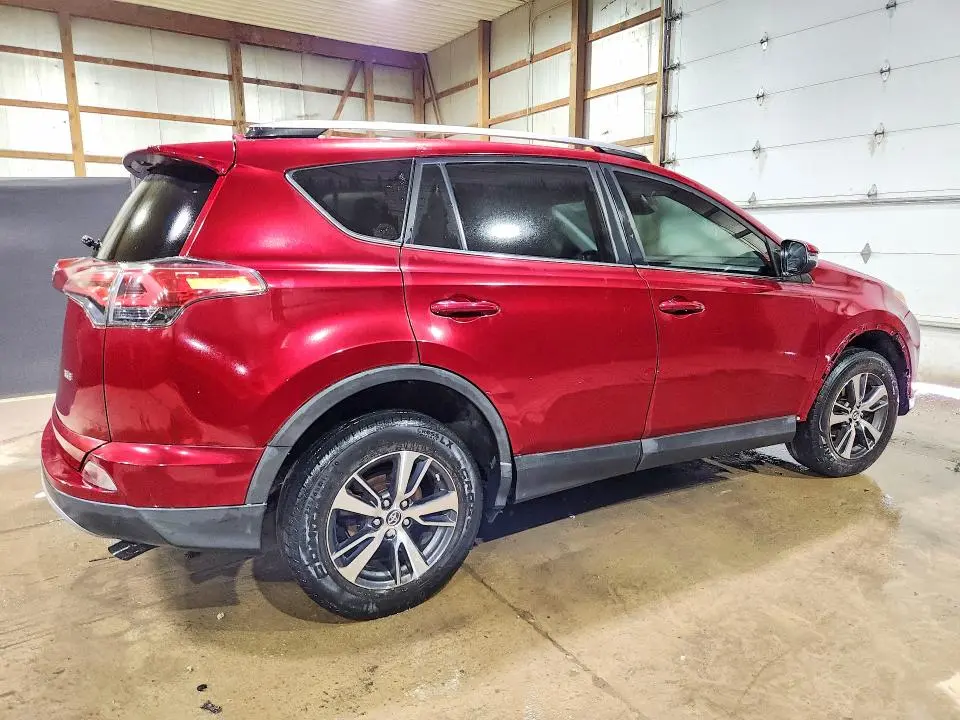 2018 TOYOTA RAV4 XLE  