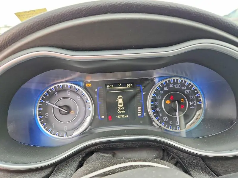 2016 CHRYSLER 200 LIMITED  