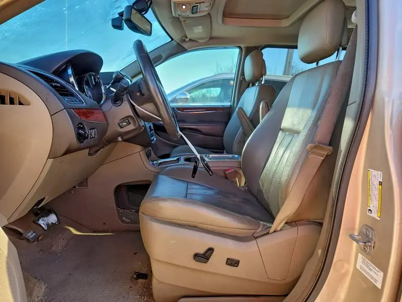 2013 CHRYSLER TOWN & COUNTRY TOURING L  