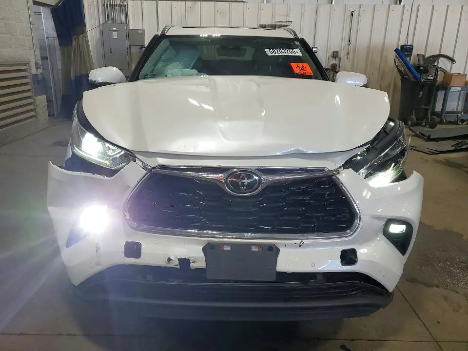 2020 TOYOTA HIGHLANDER LIMITED  