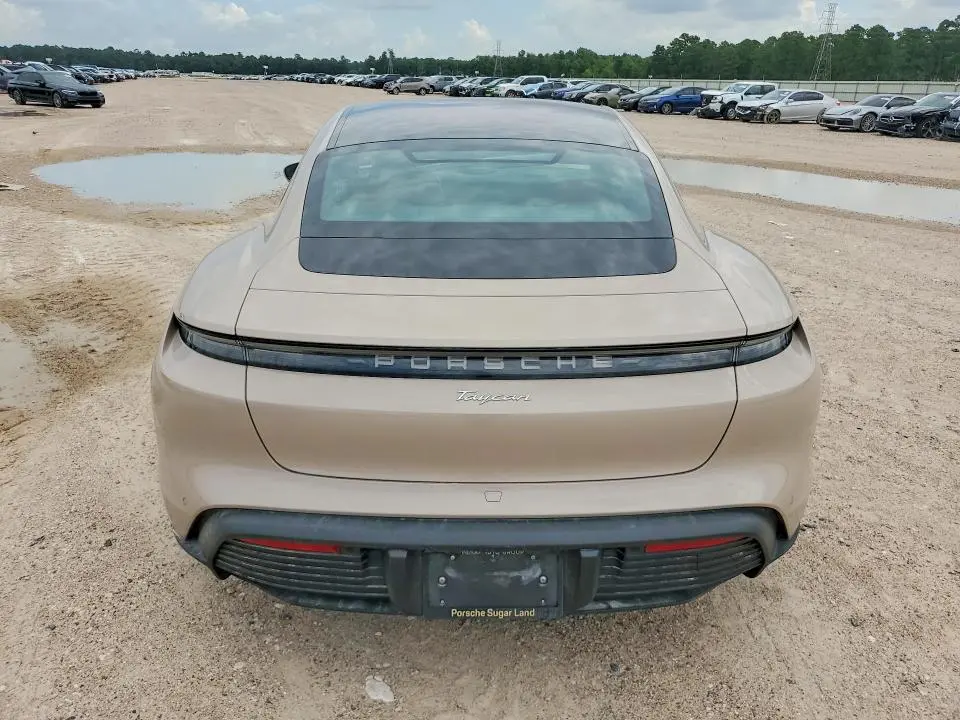 2024 PORSCHE TAYCAN   