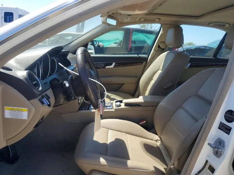 2013 MERCEDES-BENZ C 250  