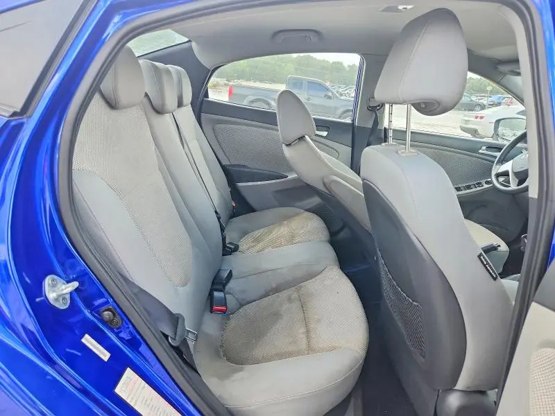 2013 HYUNDAI ACCENT GLS  