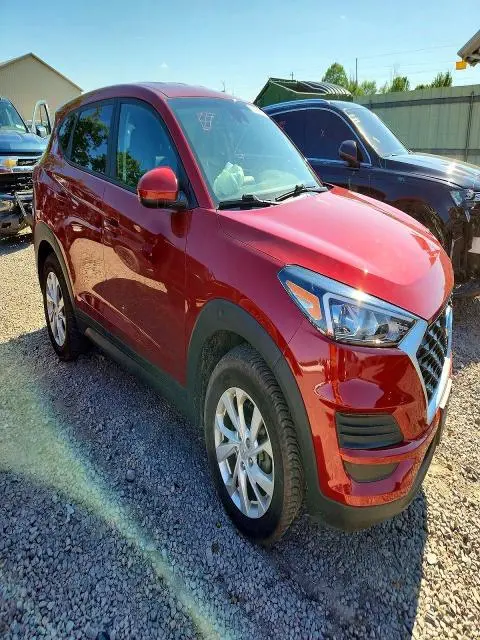 2021 HYUNDAI TUCSON SE  