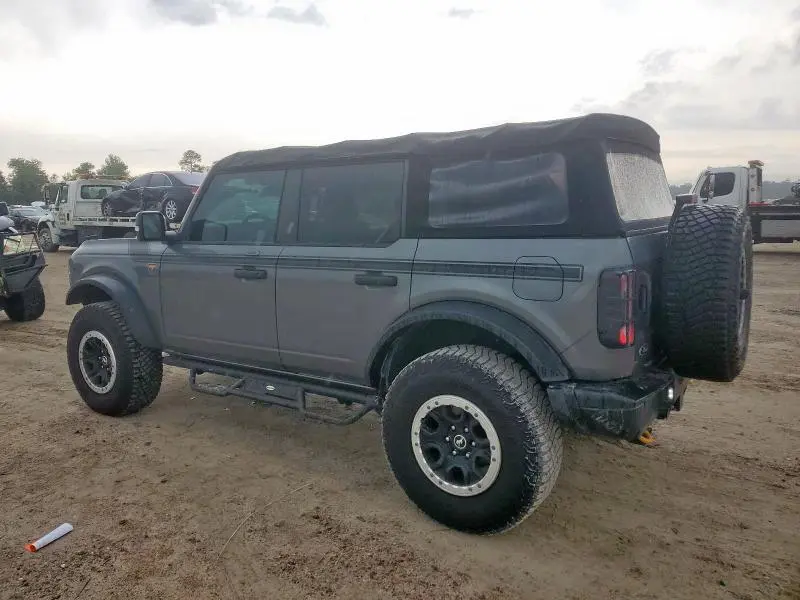 2022 FORD BRONCO BASE  