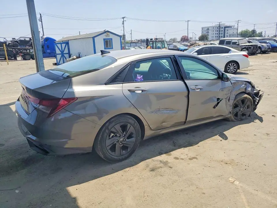 2022 HYUNDAI ELANTRA SEL  