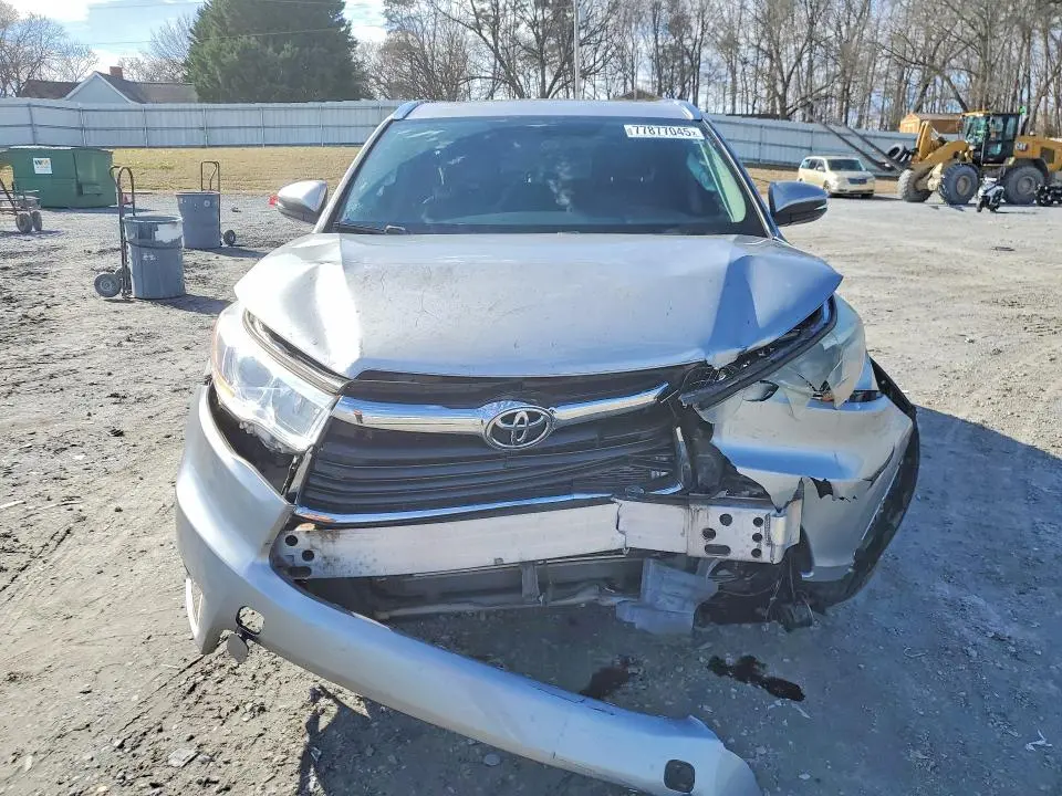 2016 TOYOTA HIGHLANDER XLE  