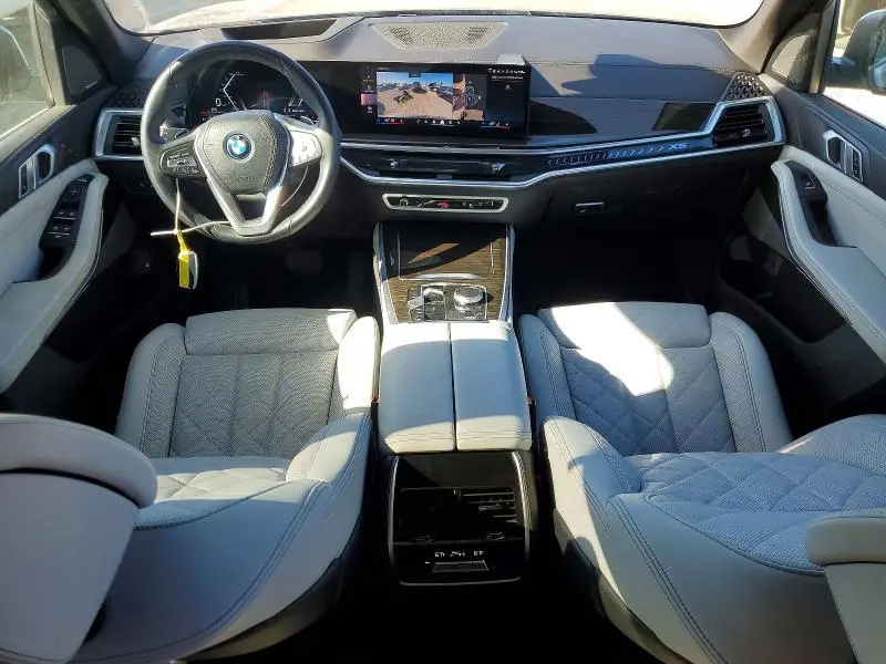 2024 BMW X5 XDRIVE50E  