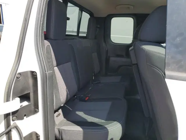 2022 NISSAN TITAN S  