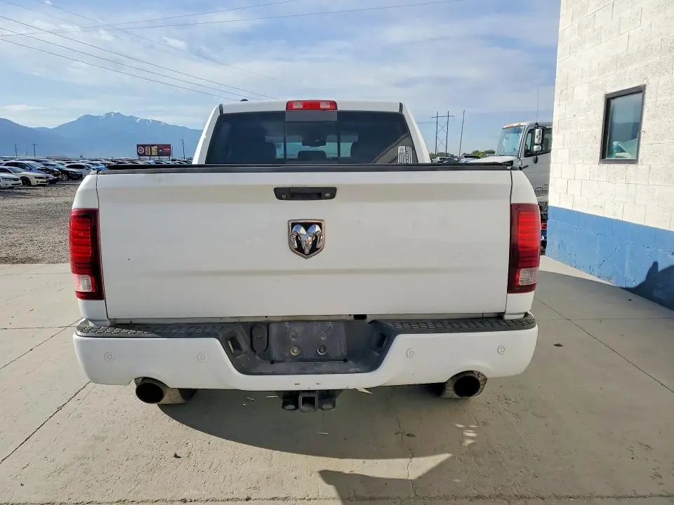 2016 RAM 1500 SPORT  