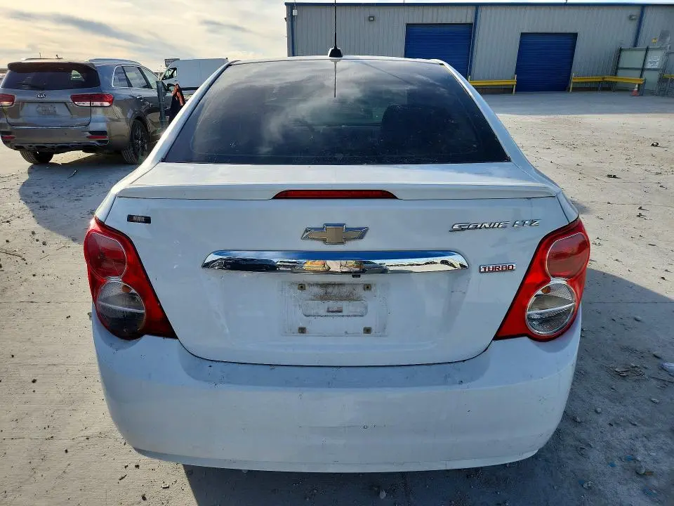 2015 CHEVROLET SONIC LTZ  