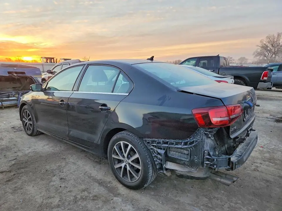 2017 VOLKSWAGEN JETTA SE  