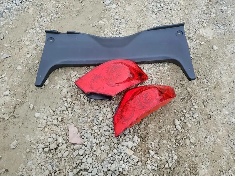 2012 INFINITI G37 BASE  