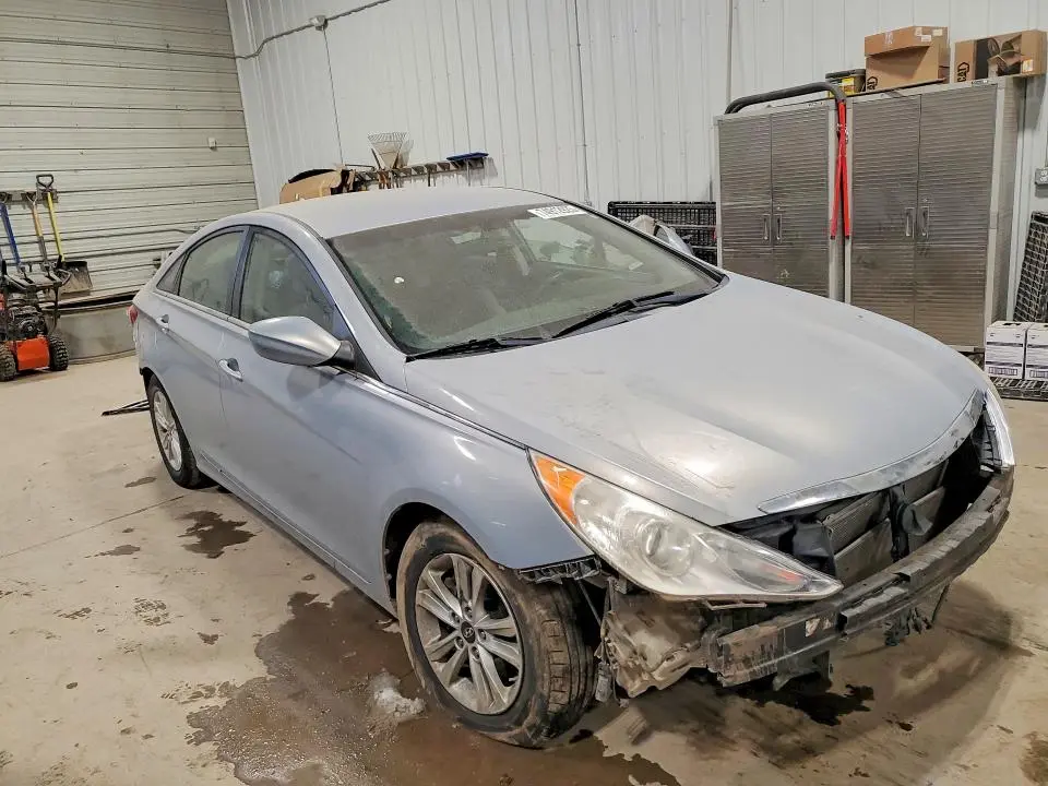 2011 HYUNDAI SONATA GLS  