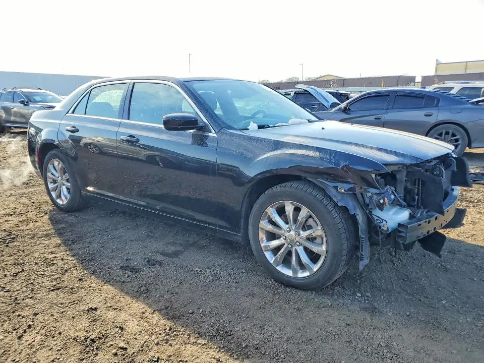 2022 CHRYSLER 300 TOURING  