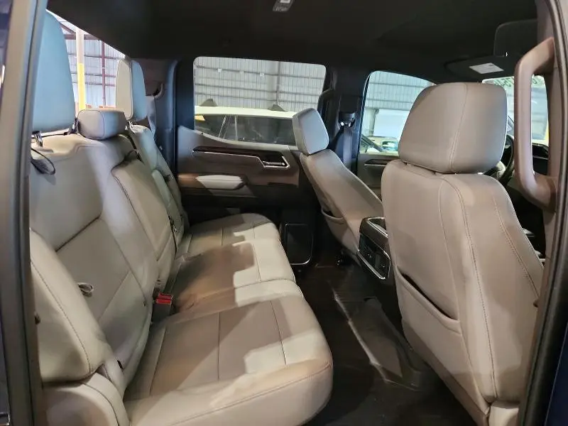 2023 GMC SIERRA K1500 SLT  