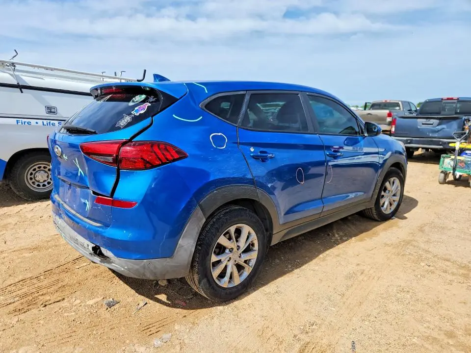 2019 HYUNDAI TUCSON SE  