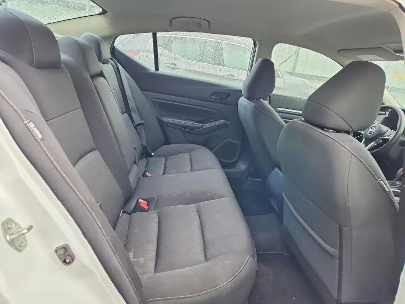2023 NISSAN ALTIMA SV  