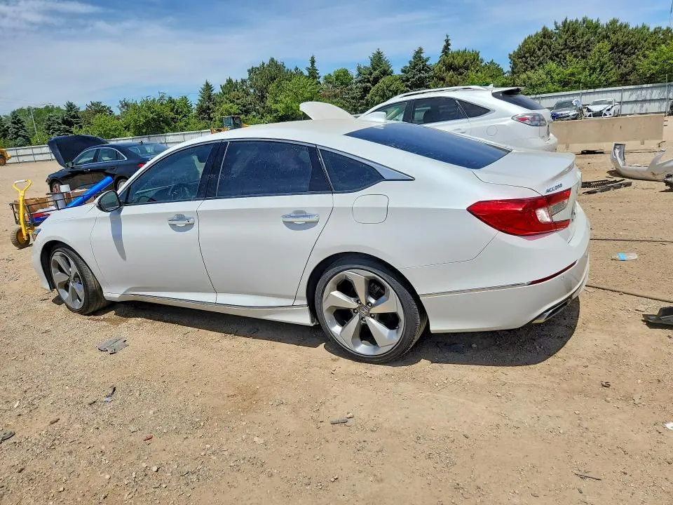 2018 HONDA ACCORD TOURING  