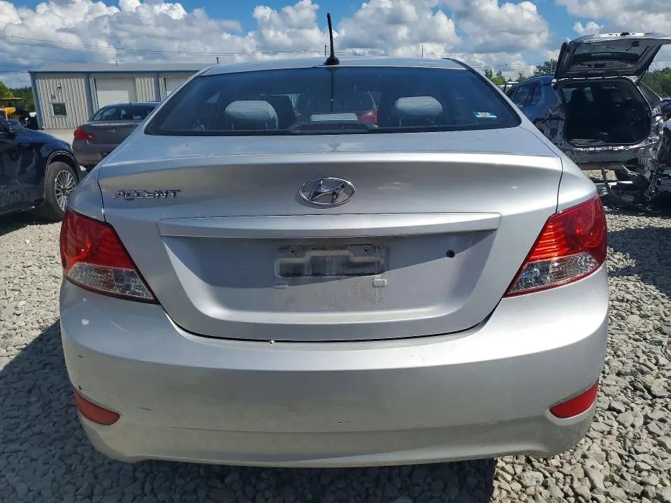 2012 HYUNDAI ACCENT GLS  