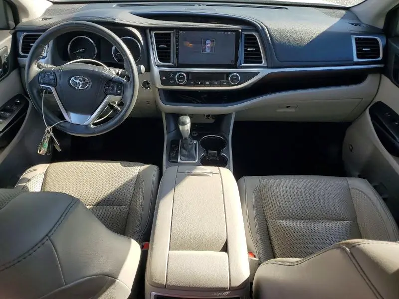 2016 TOYOTA HIGHLANDER LIMITED  