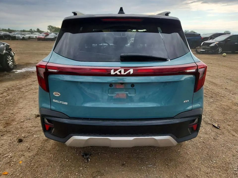 2025 KIA SELTOS S  