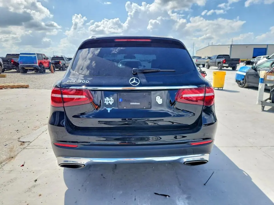 2019 MERCEDES-BENZ GLC 300  