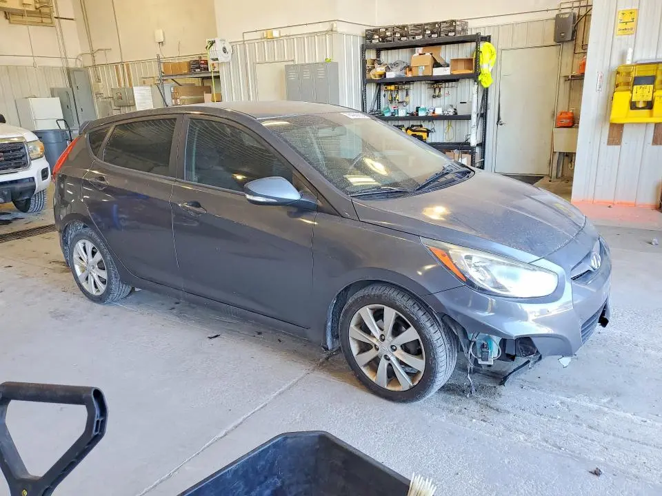 2013 HYUNDAI ACCENT GLS  
