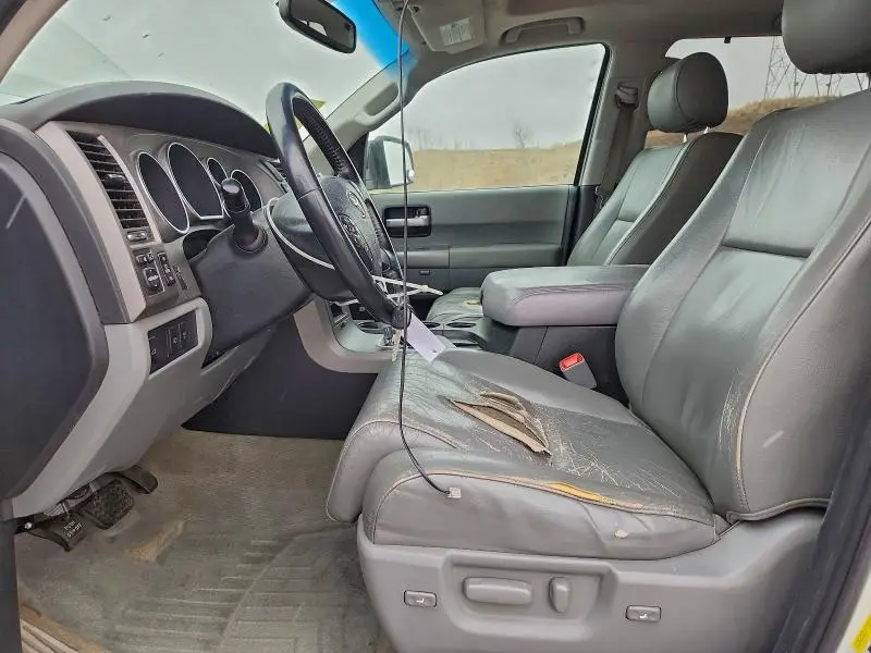 2011 TOYOTA SEQUOIA LIMITED  