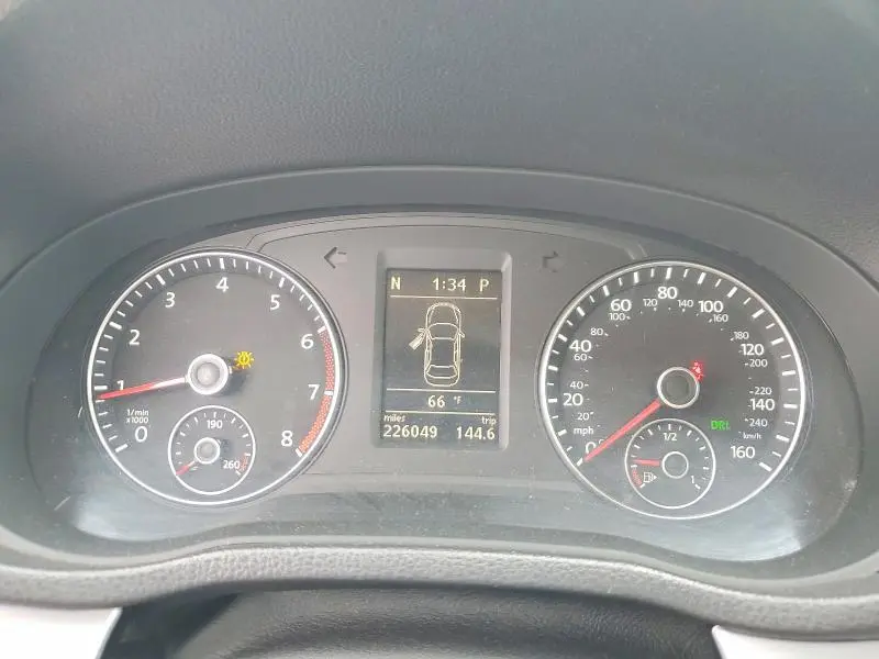 2012 VOLKSWAGEN PASSAT SE  