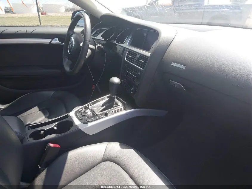 2011 AUDI A5 2.0T PREMIUM