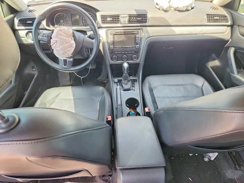 2015 VOLKSWAGEN PASSAT S  