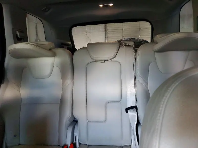 2020 VOLVO XC90 T5 MOMENTUM  