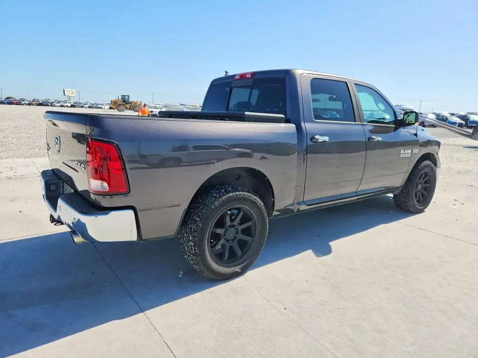 2014 RAM 1500 SLT  