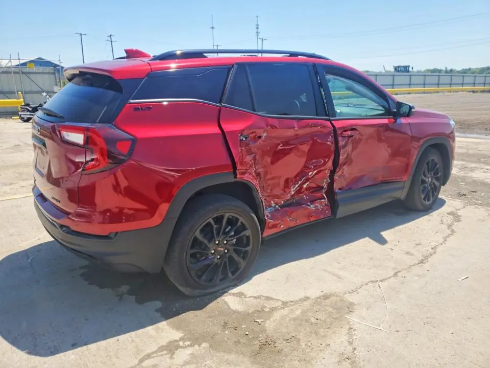 2024 GMC TERRAIN SLT  