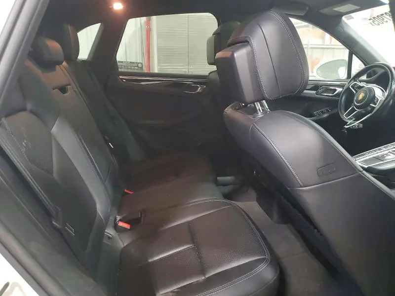 2015 PORSCHE MACAN S  