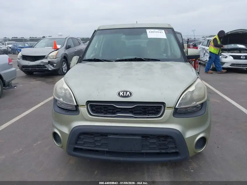 2013 KIA SOUL +