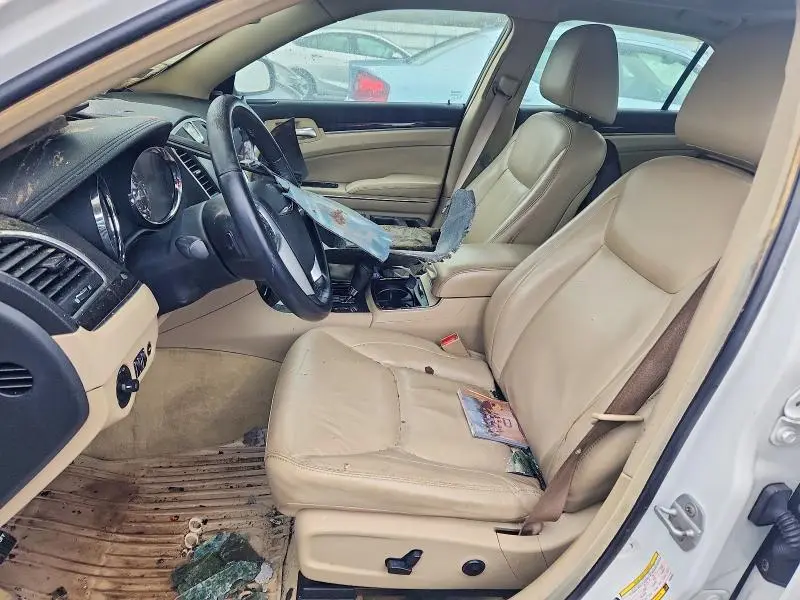 2011 CHRYSLER 300 LIMITED  