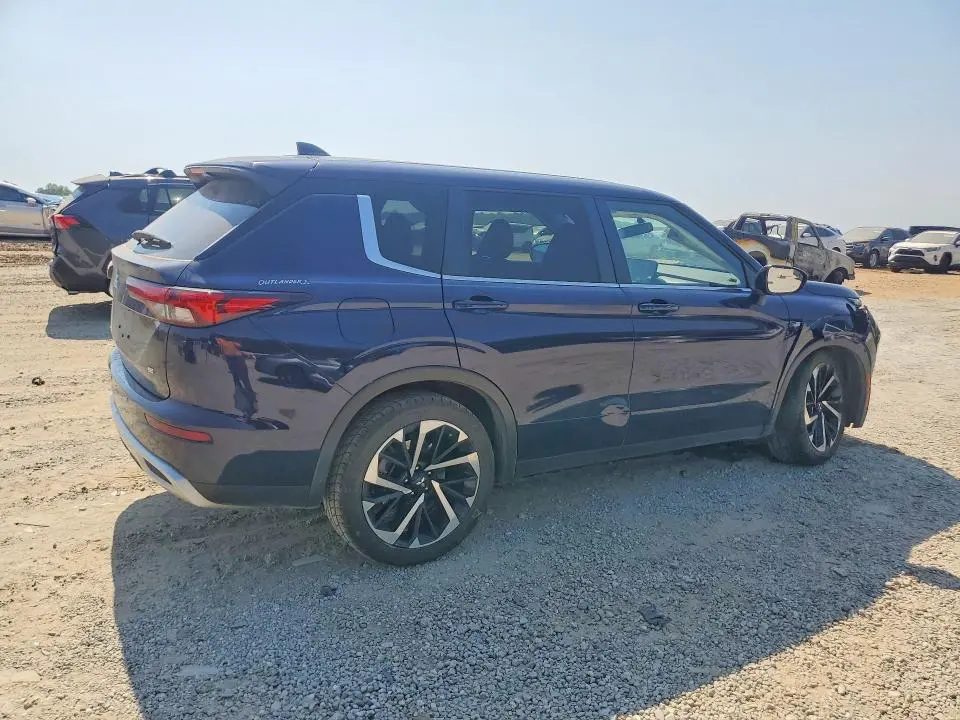 2023 MITSUBISHI OUTLANDER SE  