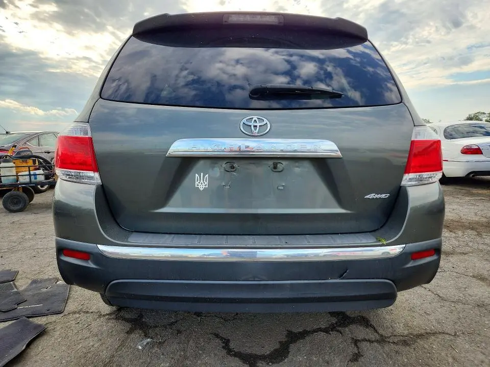 2012 TOYOTA HIGHLANDER BASE  