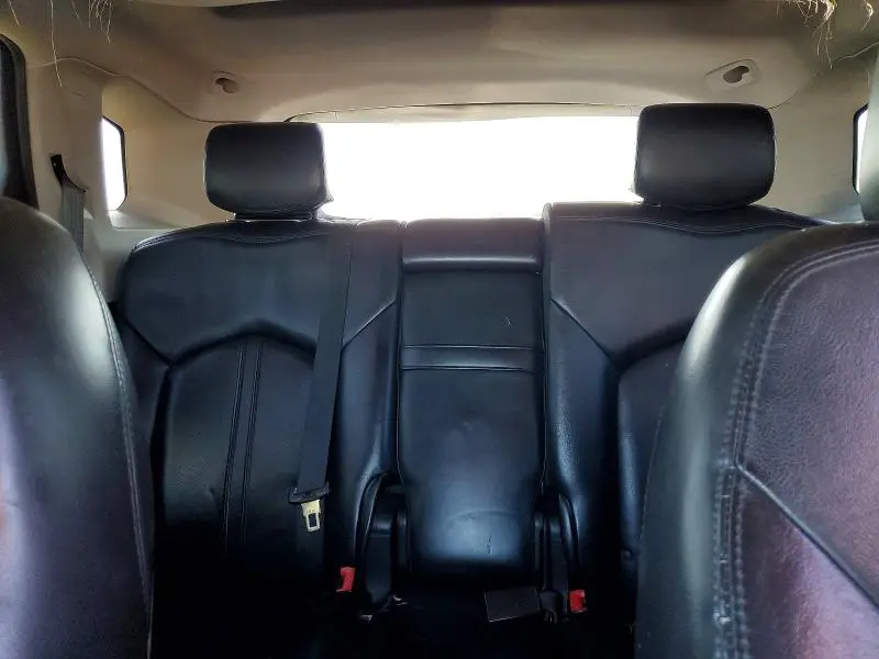 2011 CADILLAC SRX   