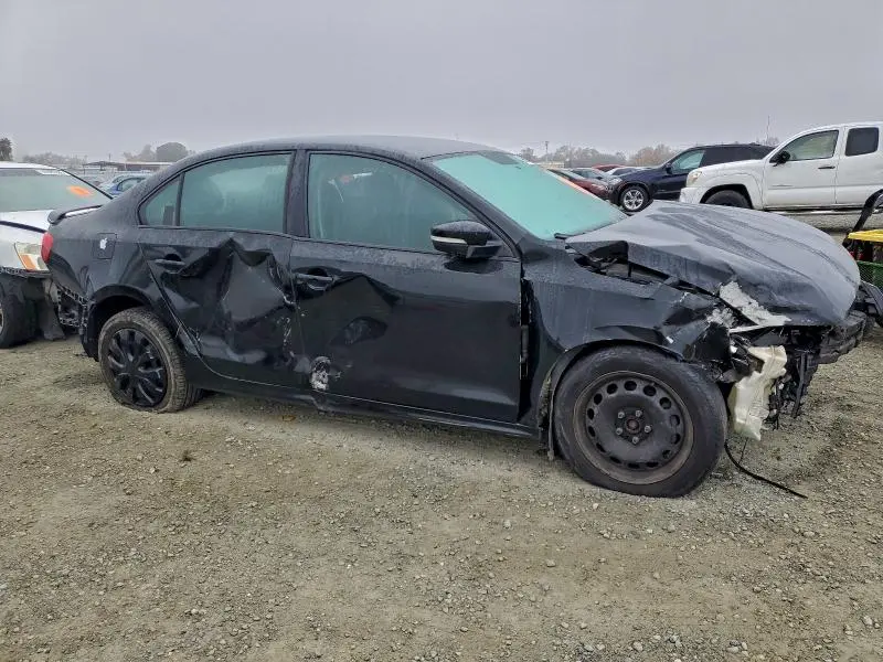 2011 VOLKSWAGEN JETTA SE  